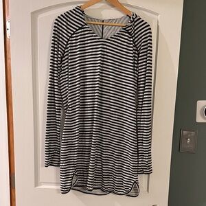 Coolibar Black and White Stripe hooded beach cover